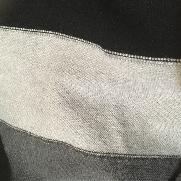 NWOT Xhilaration short sleeve turtleneck sweater - Picture 5 of 8